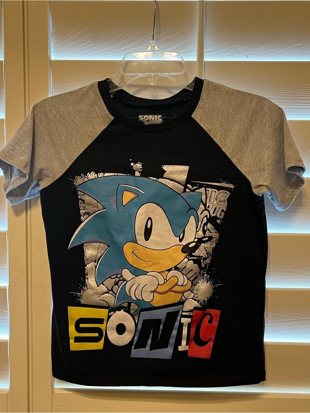 SZ 10-12 Sonic the Hedgehog Kids Short Sleeve Raglan Tee - Black & Gray